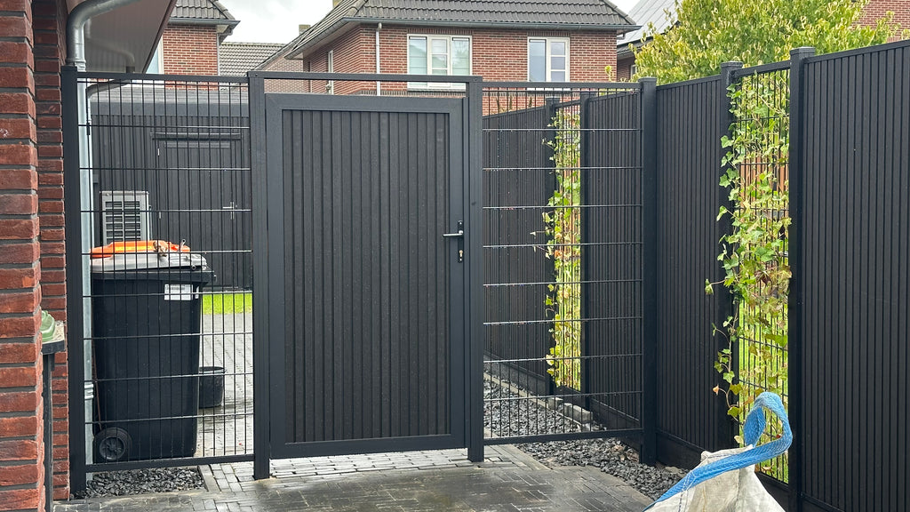 Exclusief Verticaal Composiet Schutting Rhombus Zwart