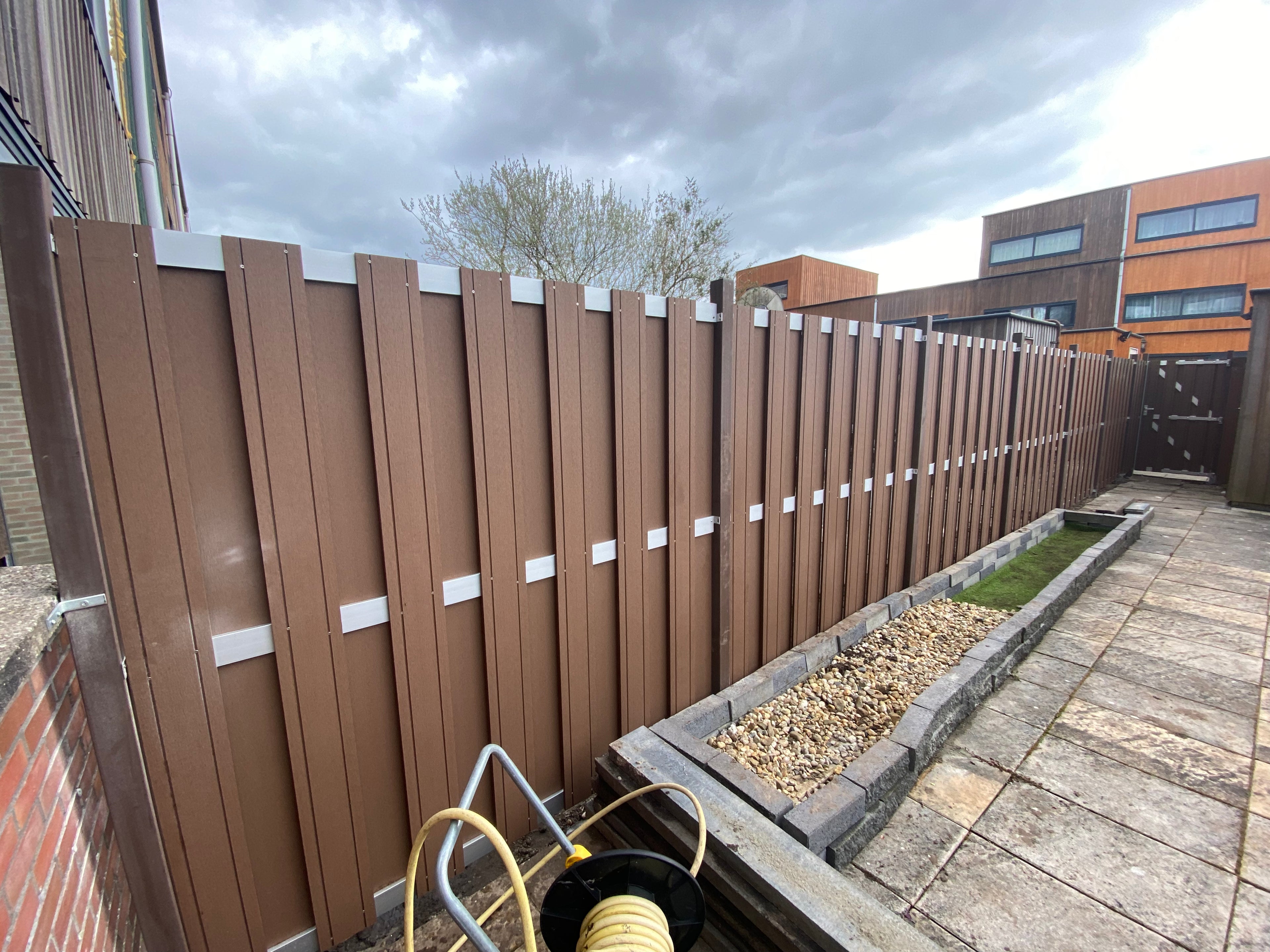 Composiet Schutting Bruin Top Line