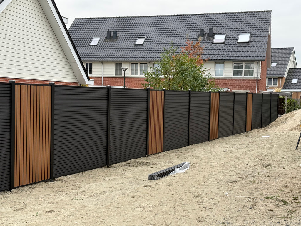 Exclusief Verticaal Composiet Schutting Rhombus Timber