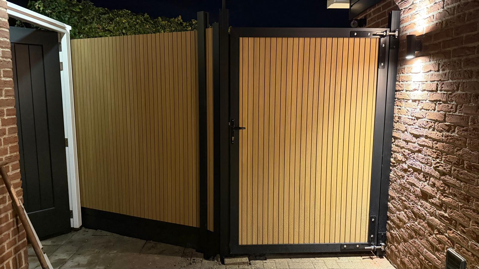 Exclusief Verticaal Composiet Schutting Rhombus Eiken